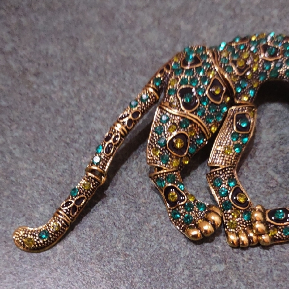 Vintage ElegantBlue Green and Gold Leopard Rhinestone Brooch - Picture 3 of 6